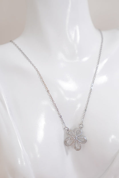 Treasure Jewels Flower Power Necklace