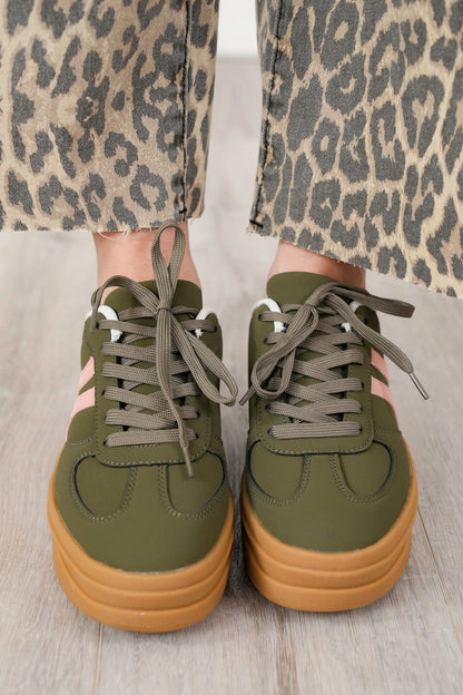 Double Stripe Platform Lace Up Sneaker