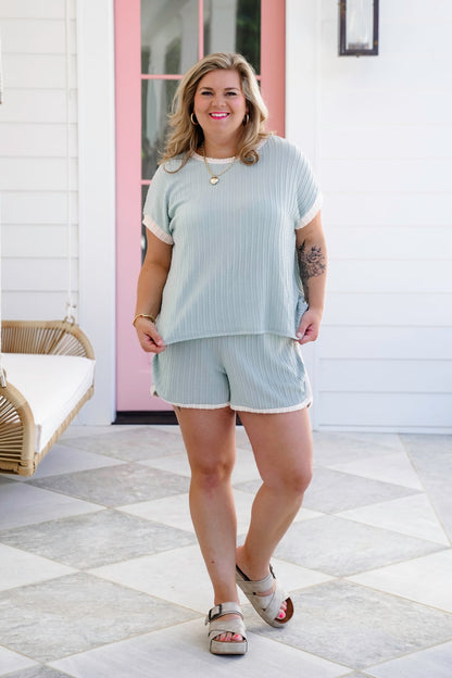 Plus/Reg Cable Knit Short Sleeve Top with Contrast Detail