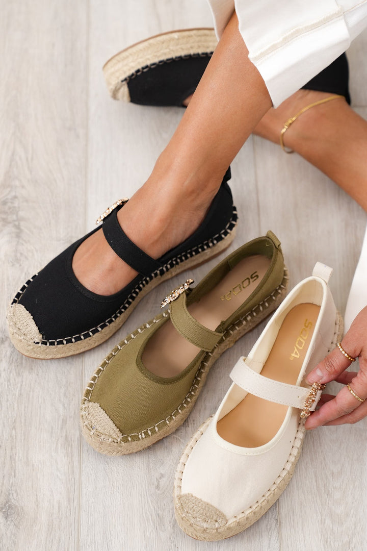 Stylish Platform Espadrille Flats with Gold Buckle Accent