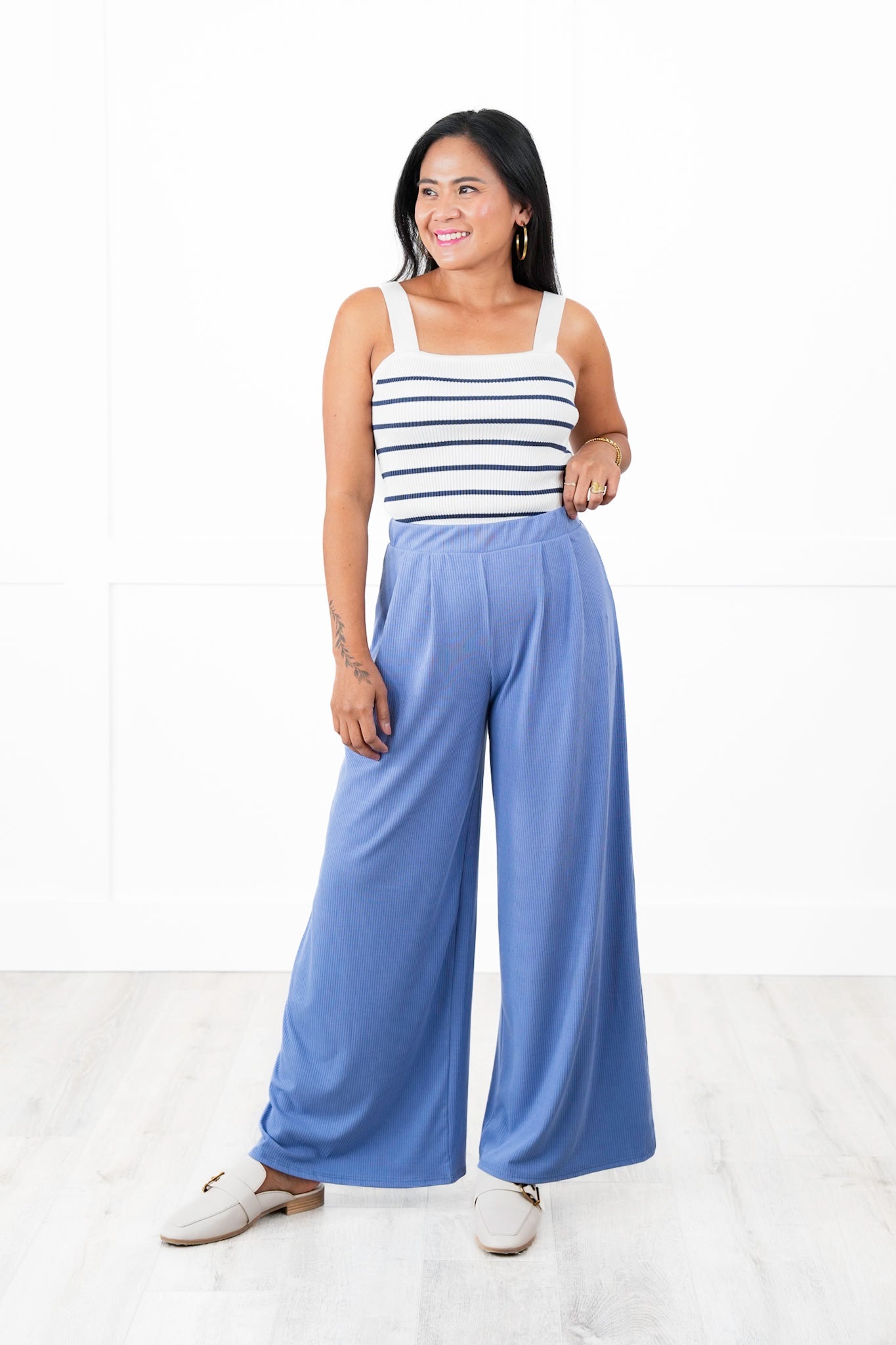 Ribbed Knit High Elastic Waist Wide Leg Pleated Pants (Multiple Colors)