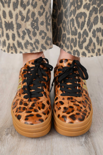 Double Stripe Platform Lace Up Sneaker