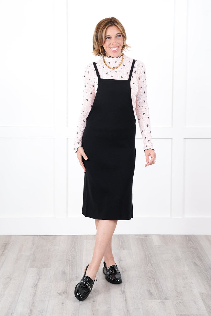 Black Sleeveless Square Neck Midi Knit Dress with Side Pockets