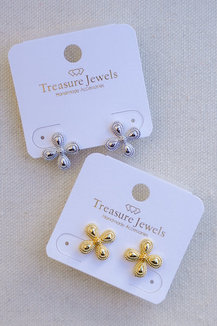 Treasure Jewels "Lily" Blush Stud