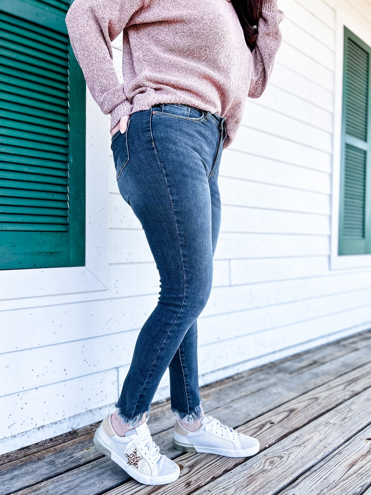 Judy Blue The Gamechanger Medium Wash Mid-Rise Shark Bite Skinnies