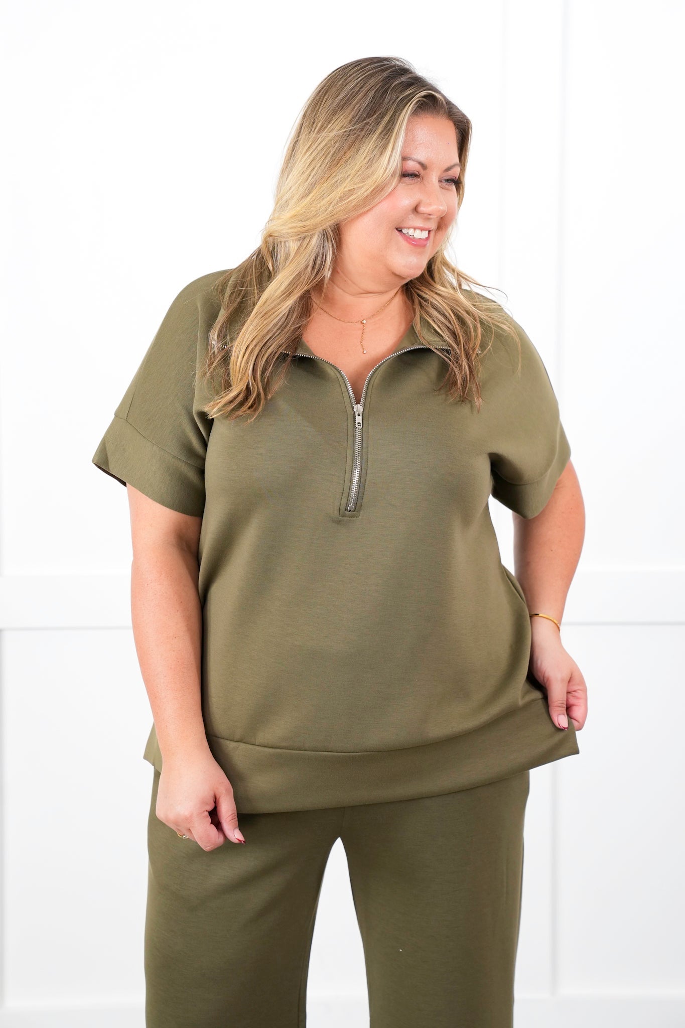 Door Buster! Plus/Reg Scuba Short Sleeve Half Zip Up Top and Pant Travel Set