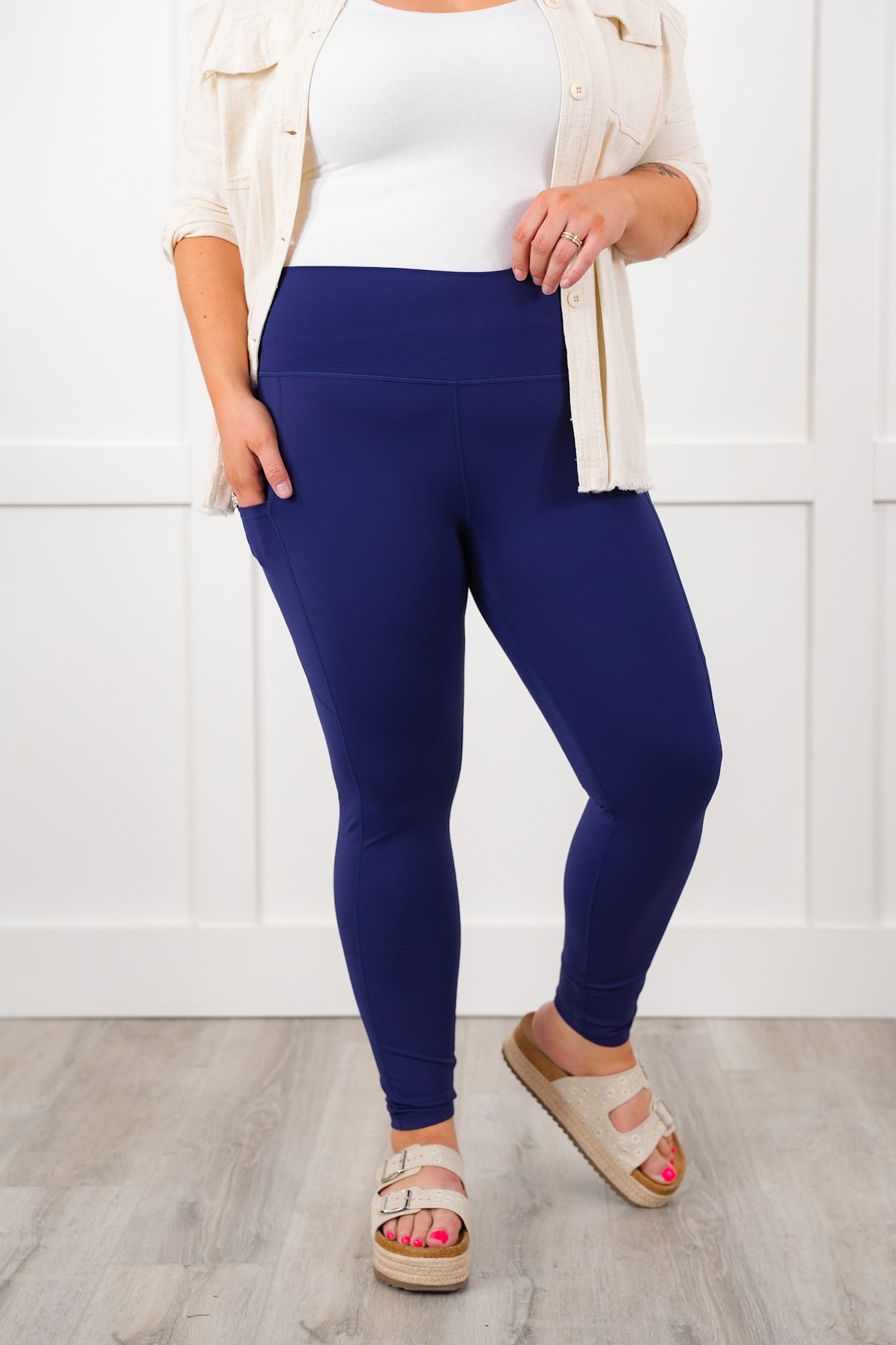 Door Buster! Plus/Reg High Waist Leggings with Pocket Detail