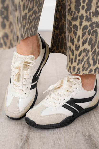 Contrast Design Athletic Sneakers