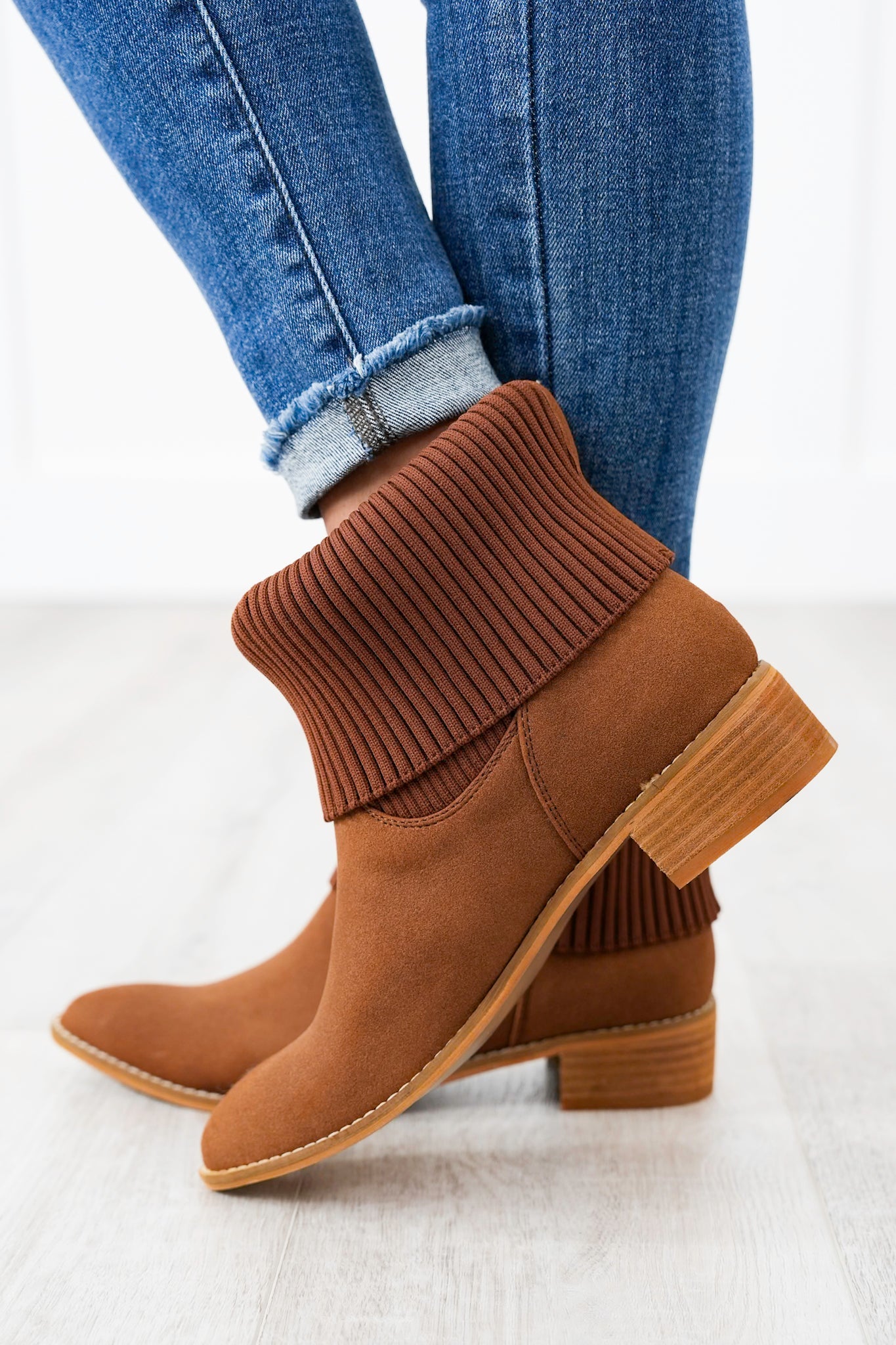 Ribbed Knit Cuff Boots