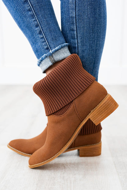 Ribbed Knit Cuff Boots