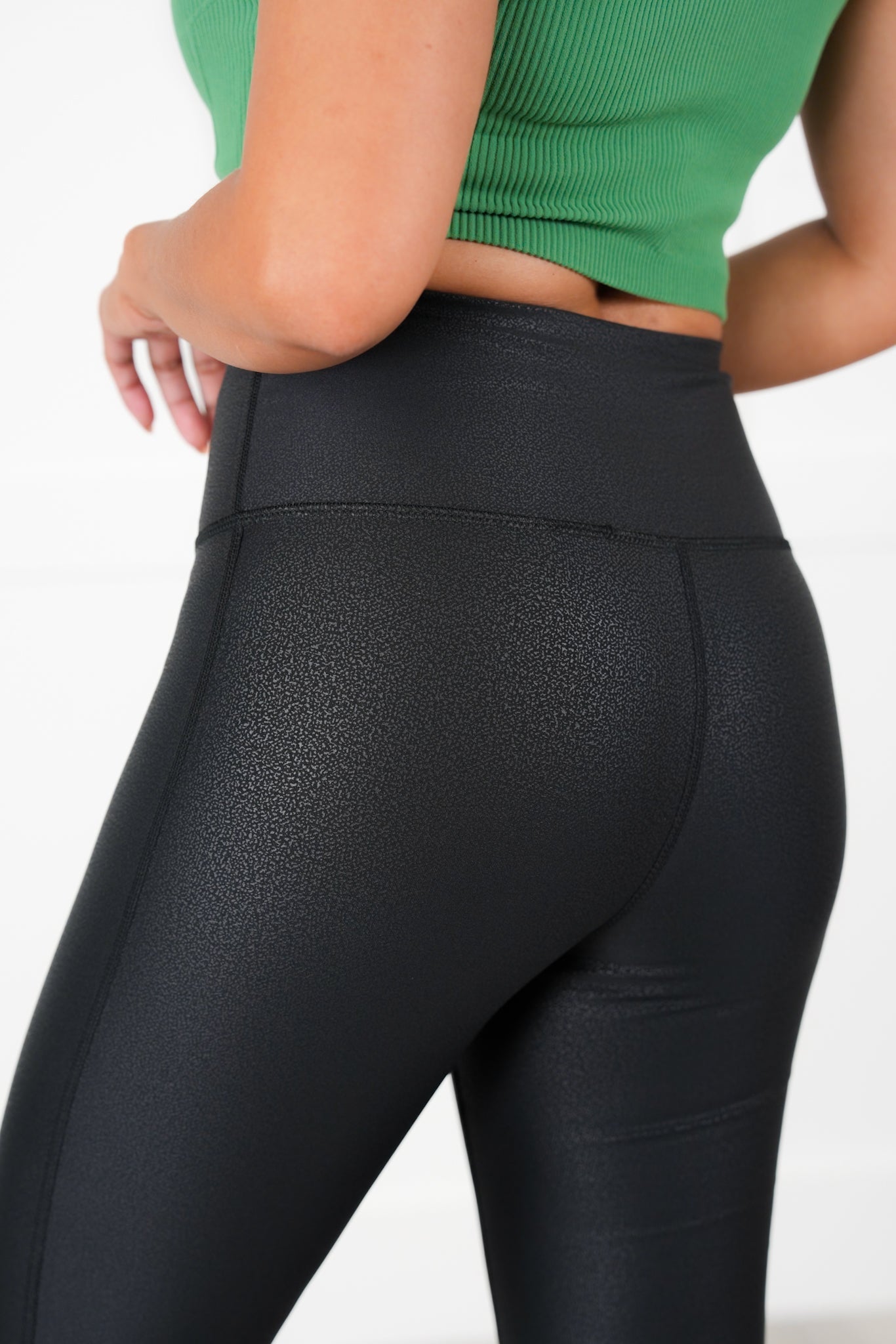 RESTOCK! PLUS/REG PEBBLE LEGGINGS THE BEST!!!!!!! Black Foil Scale Leggings