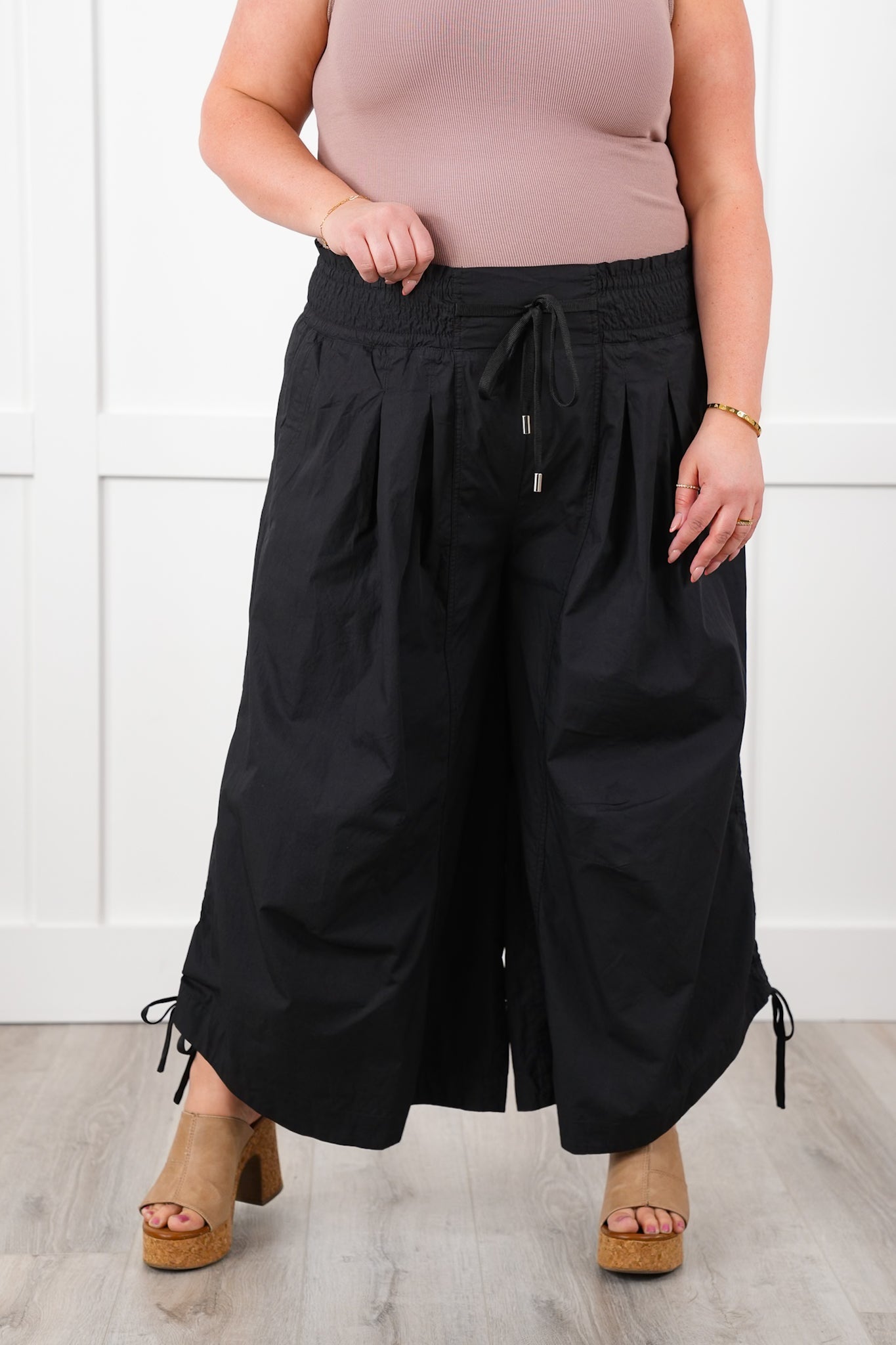 Plus/Reg Pleated Smocked Waist Wide Leg Pants