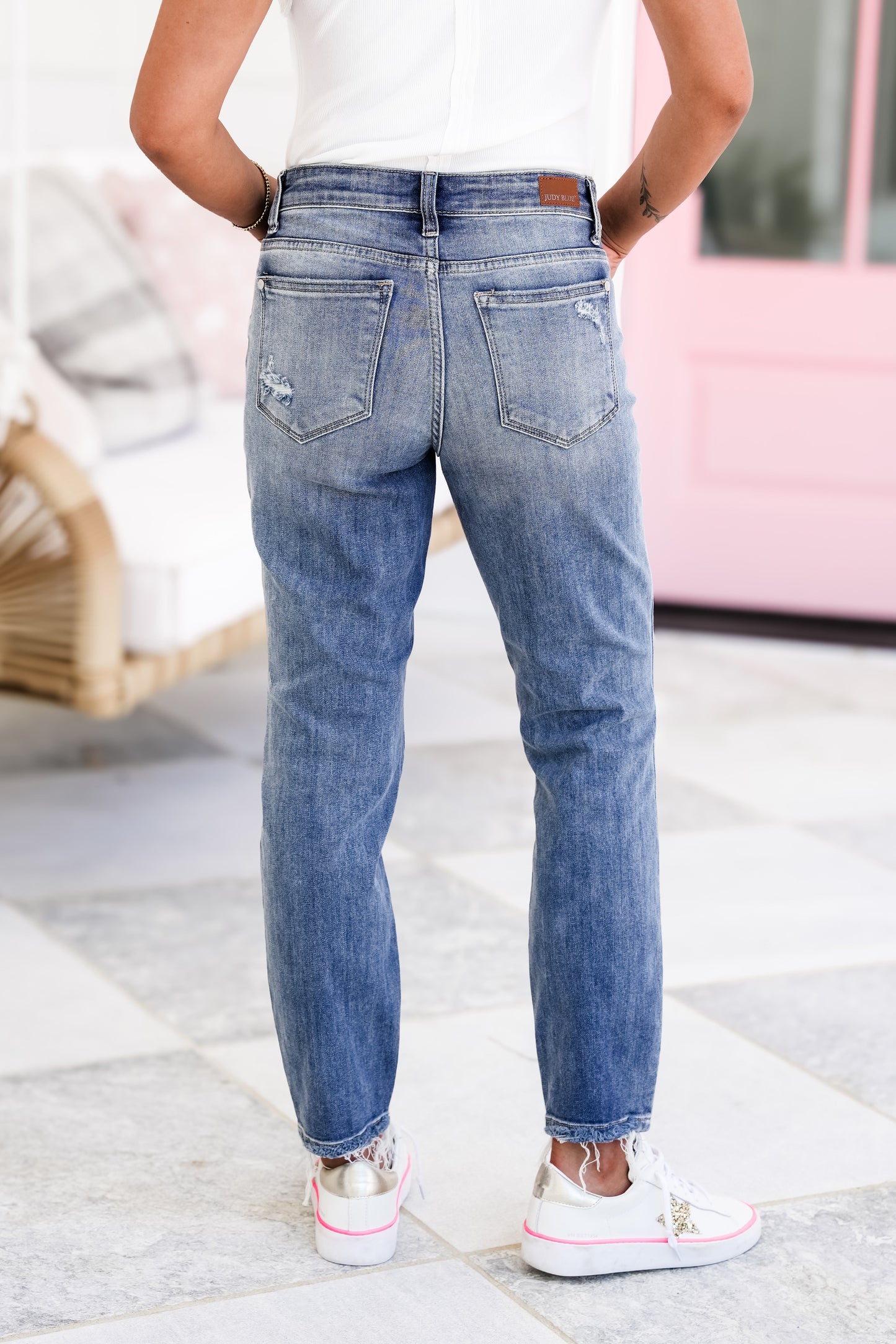 Judy Blue Lunch Break Mid-Rise Distressed Boyfriend Jeans