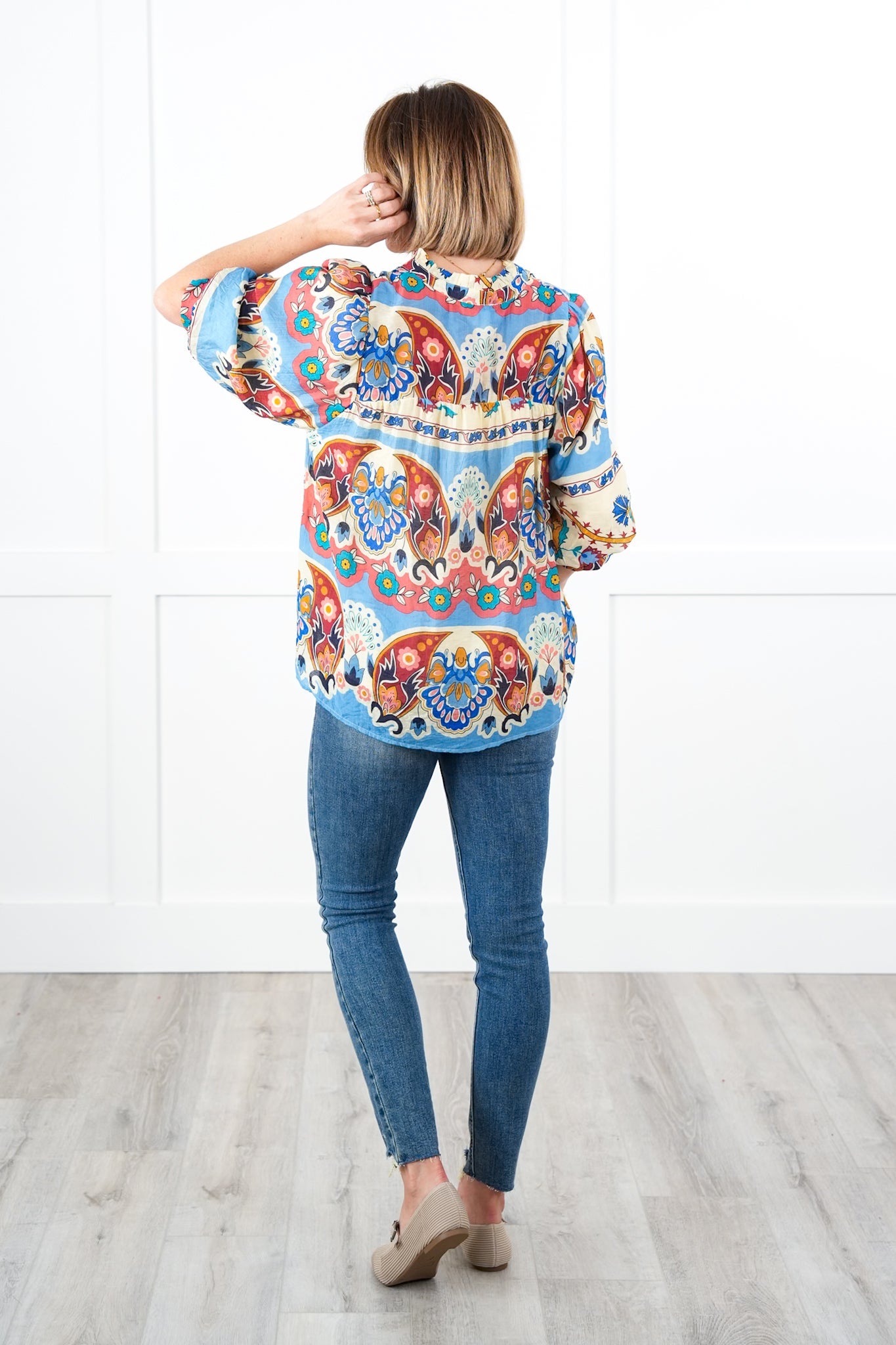 Plus/Reg Multi Color Print 3/4 Puff Sleeve Split V-Neck Top