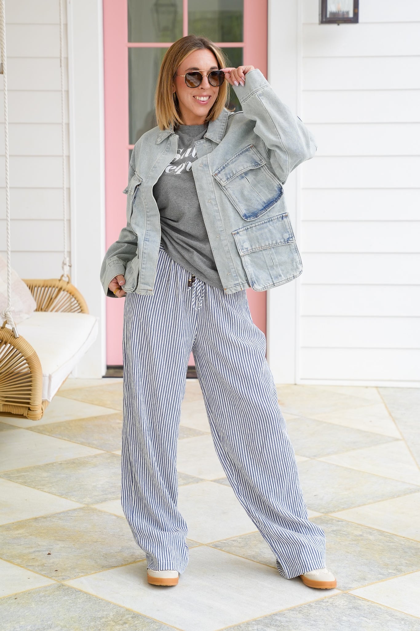 Veveret Light Wash Denim Long Sleeve Utility Jacket