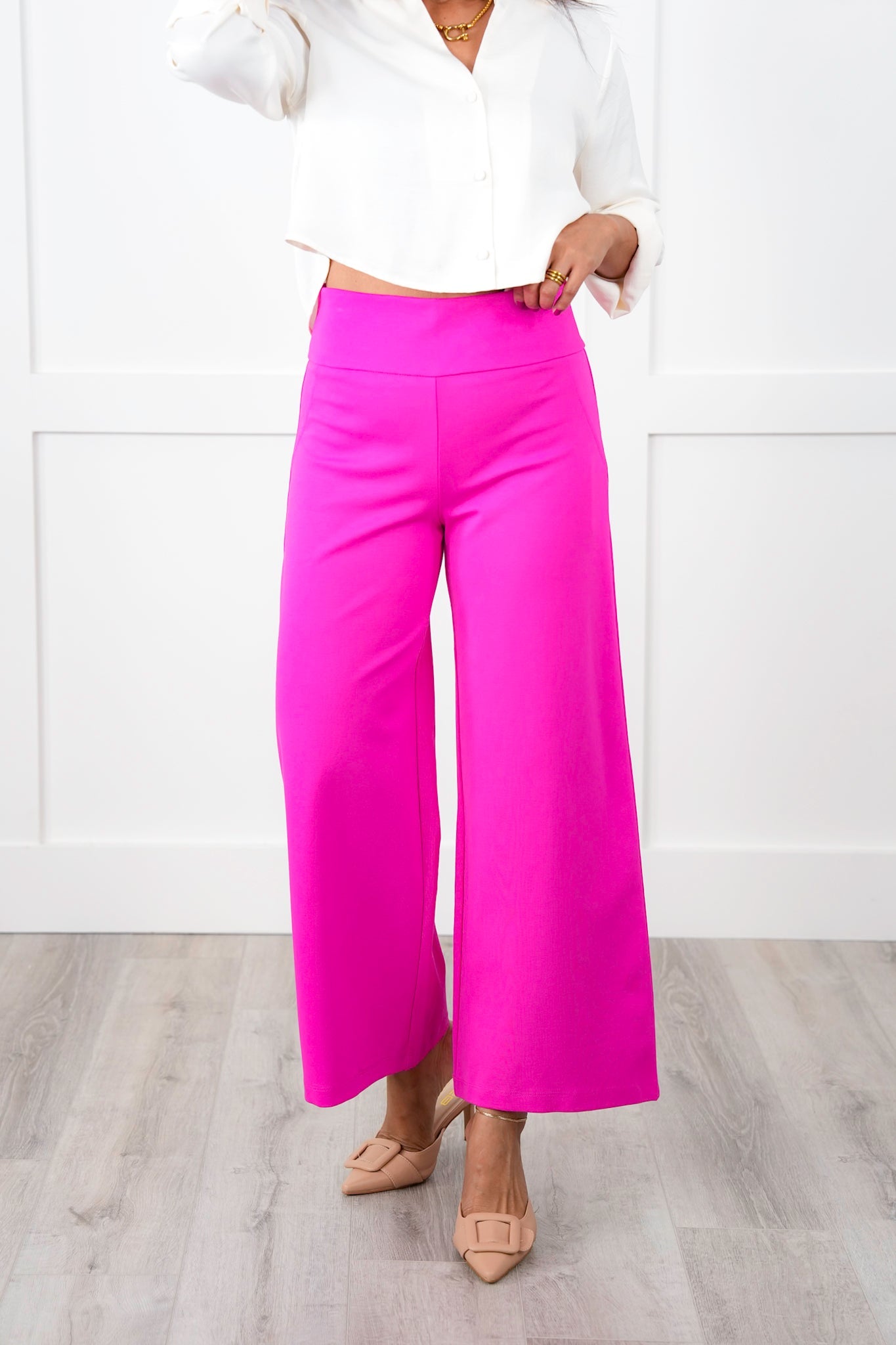 Door Buster! Plus/Reg Solid Double Knit Wide Leg Cropped Pull On Pants