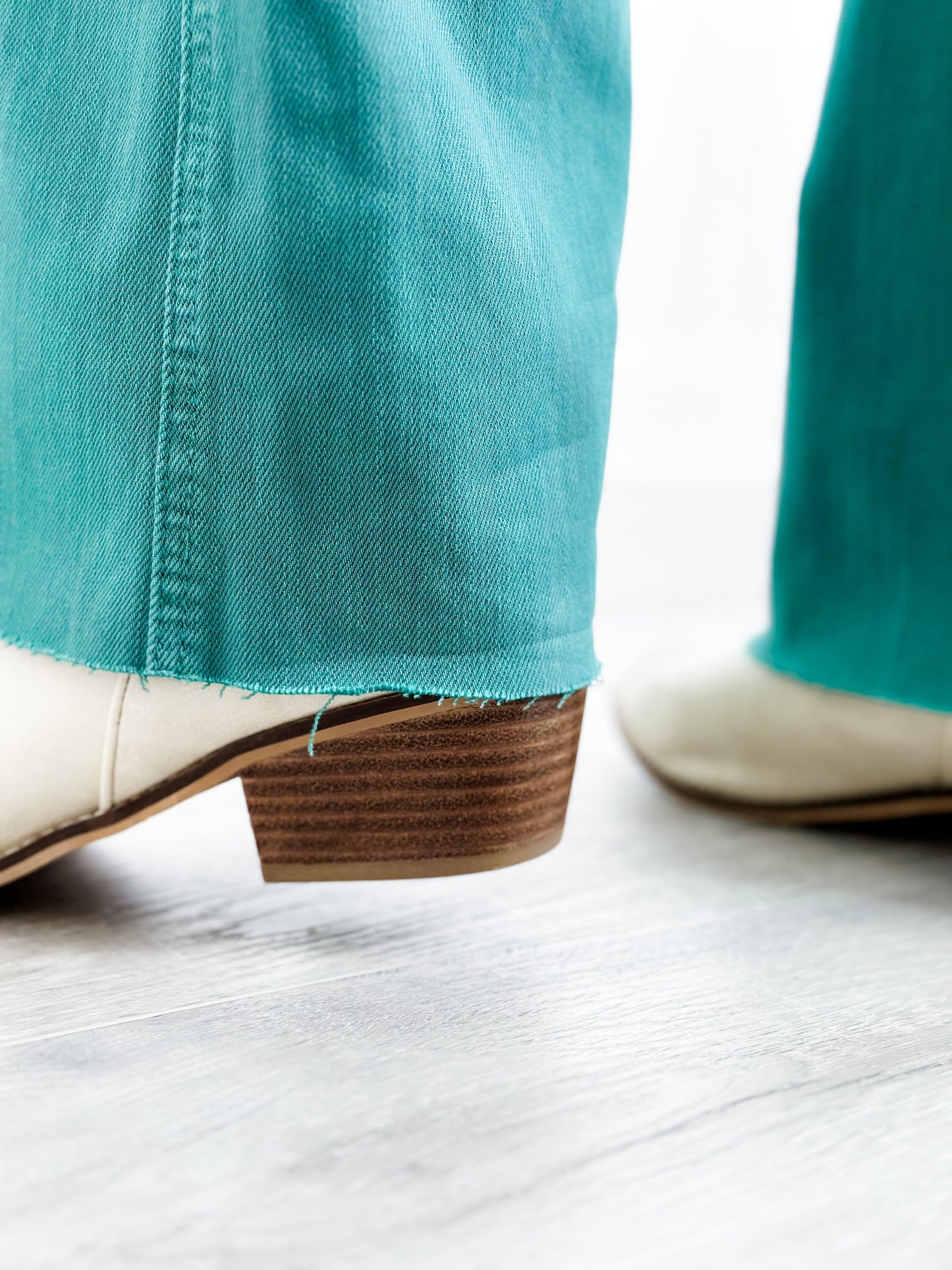 Judy Blue Breakfast at Tiffany's Topaz High Rise Tummy Control Flare Jeans