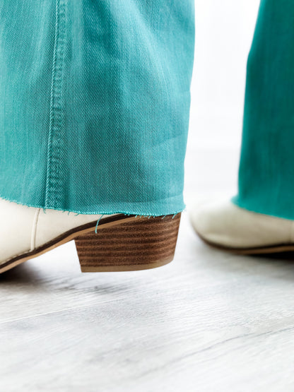 Judy Blue Breakfast at Tiffany's Topaz High Rise Tummy Control Flare Jeans