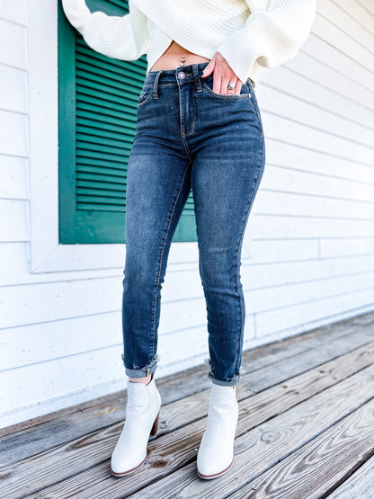 Judy Blue The Gamechanger Medium Wash Mid-Rise Shark Bite Skinnies