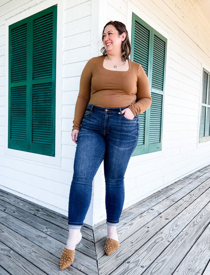 Judy Blue  8 Days A Week  Medium Wash Mid Rise Skinny jeans with Handsanding