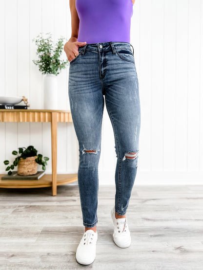 KanCan Medium Wash Knee Distressed Skinny Jeans
