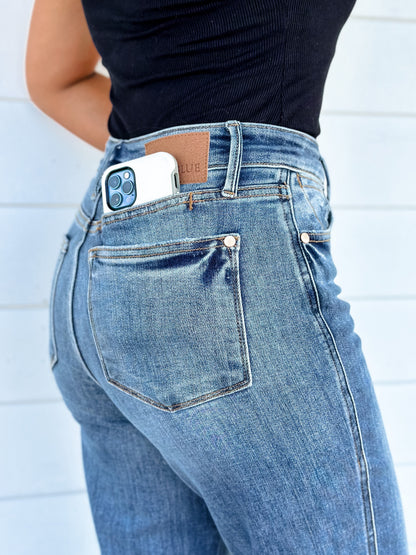 Judy Blue Holla Back Medium Wash Cell Phone Pocket Straight Leg Jeans
