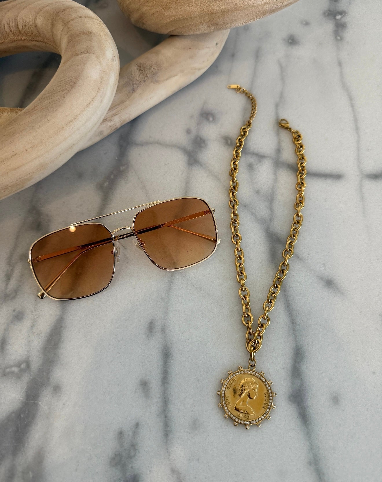 Chansutt Pearls Small Coin Necklace
