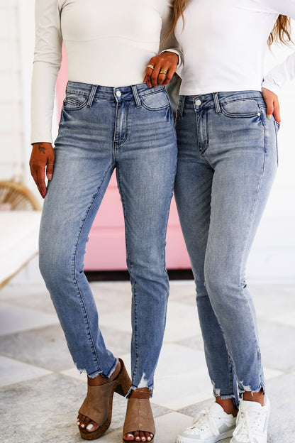 Judy Blue Cool It Down Mid Rise Medium Wash Cool Denim Relaxed Fit Jeans