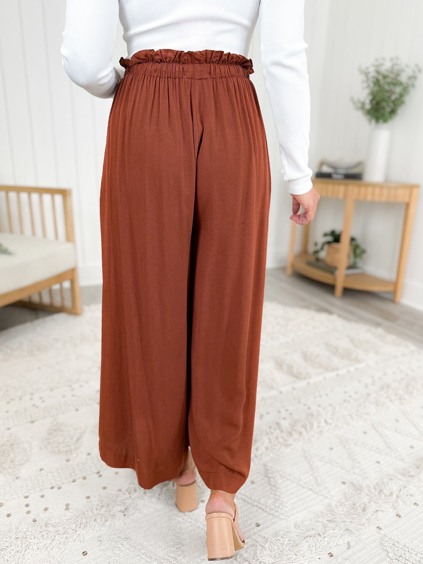 Elastic Waist Wide Leg Pants With Side Pockets (Multiple Colors)