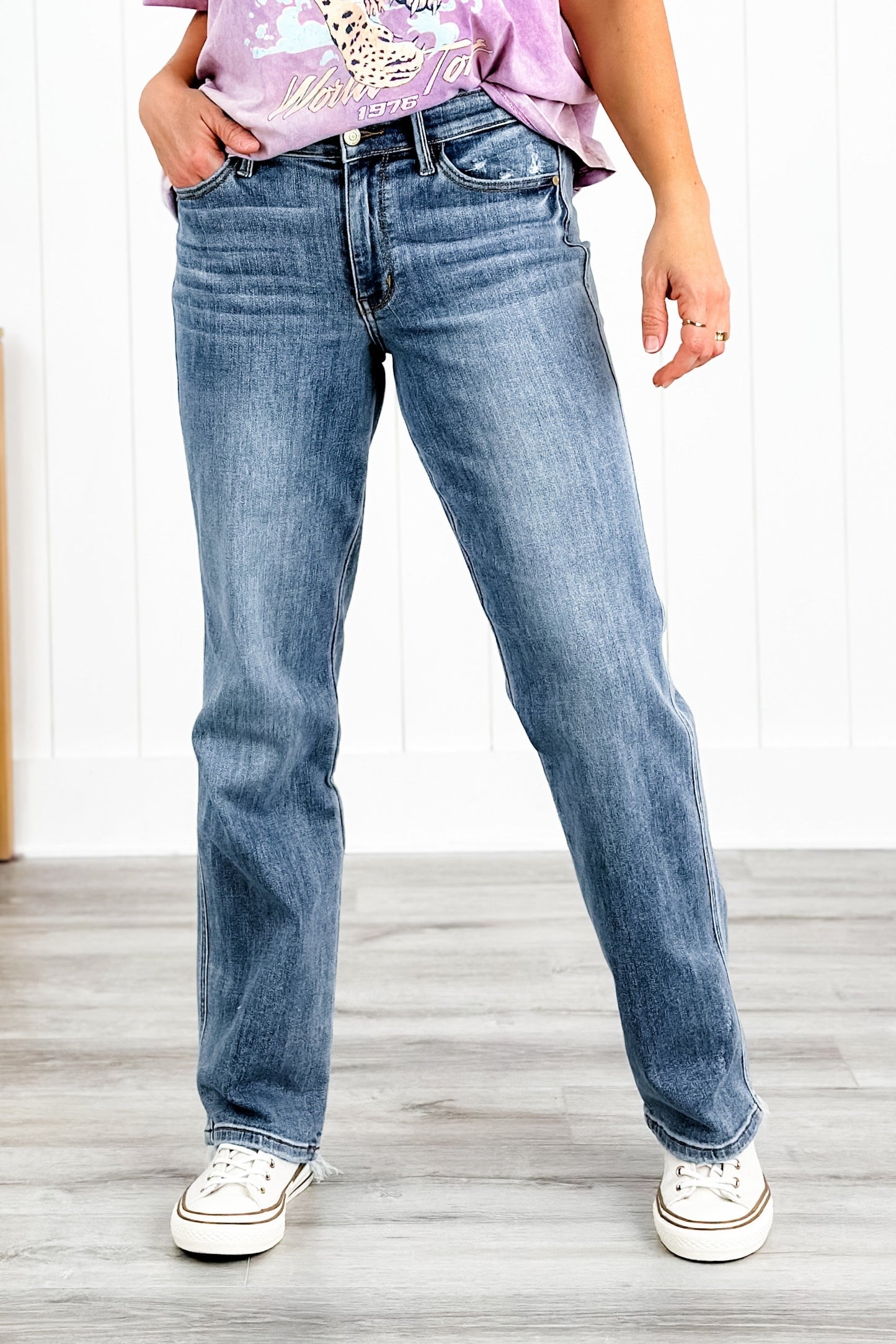 Judy Blue Holla Back Medium Wash Cell Phone Pocket Straight Leg Jeans