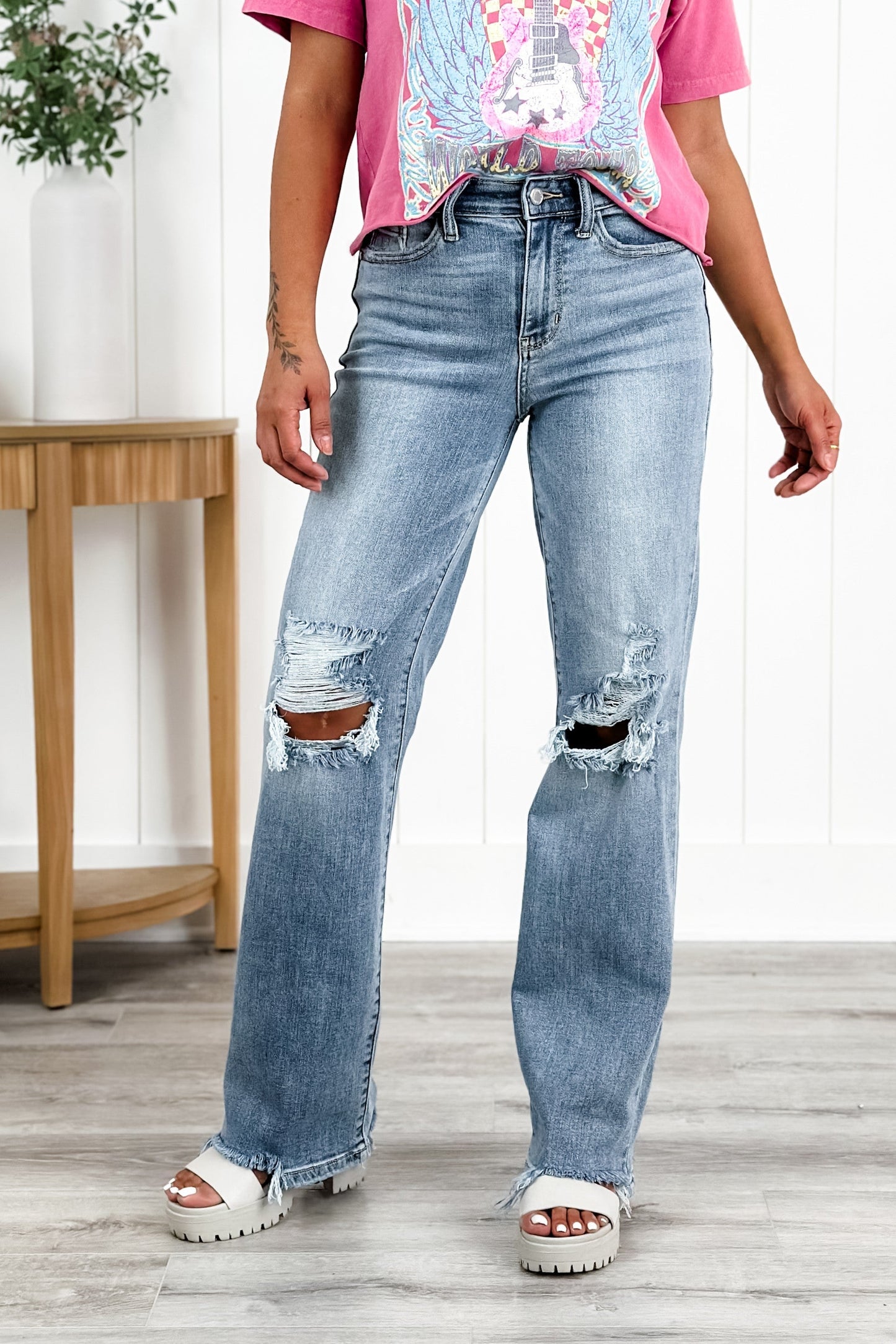 Judy Blue Wonderwall High Rise 90s Destroyed Knee Straight Leg Jeans