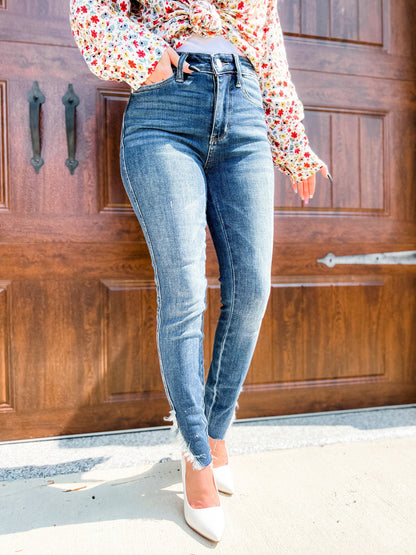 Judy Blue Tulip Hem Medium Wash Skinny Jeans with Frayed Hem